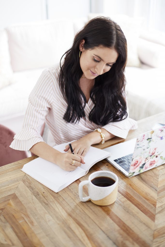 20 Side Hustle Ideas | Christina Galbato