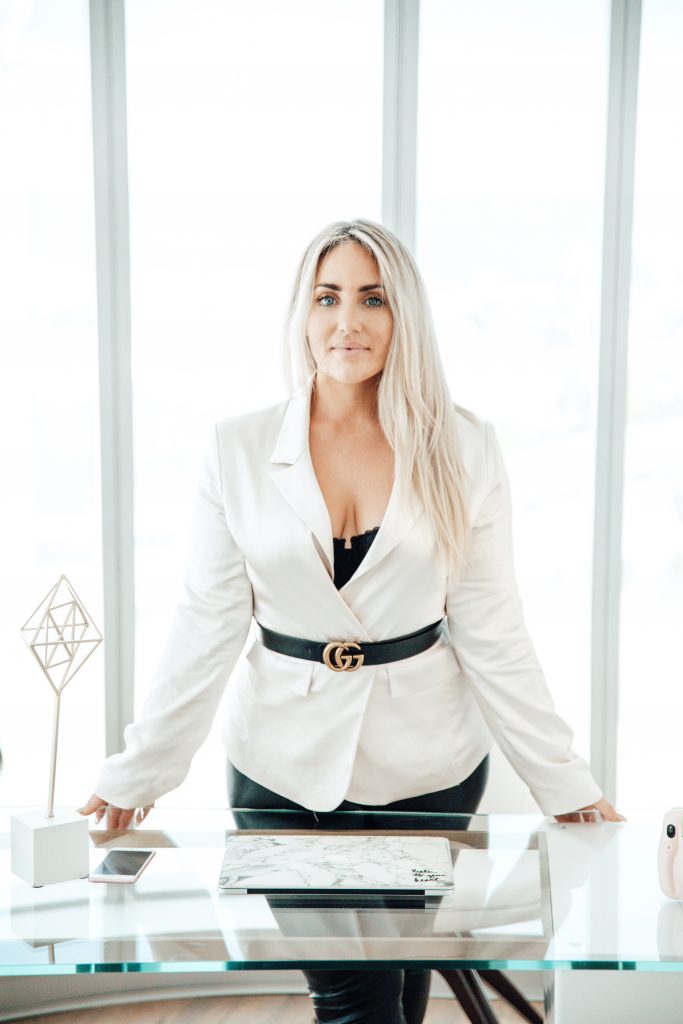 Ally Pintucci headshot 01 | How Ally Pintucci Pivoted Her Influencer Business During COVID